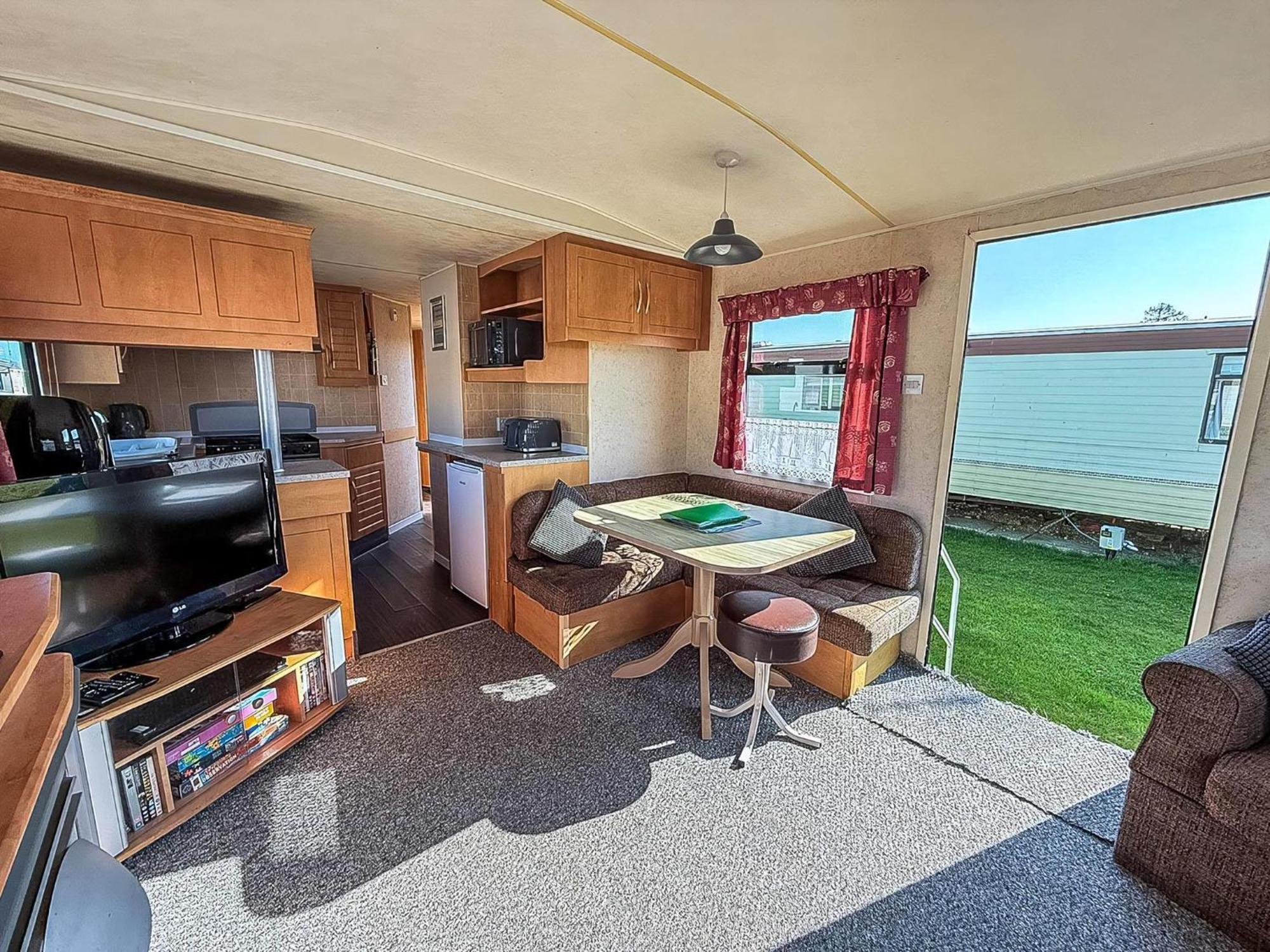 8 Berth Caravan With Free Wifi At Heacham Holiday Park In Norfolk Ref 21008E מראה חיצוני תמונה